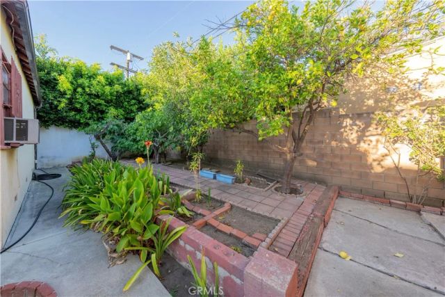516 N Crescent Heights, Los Angeles, CA 90048