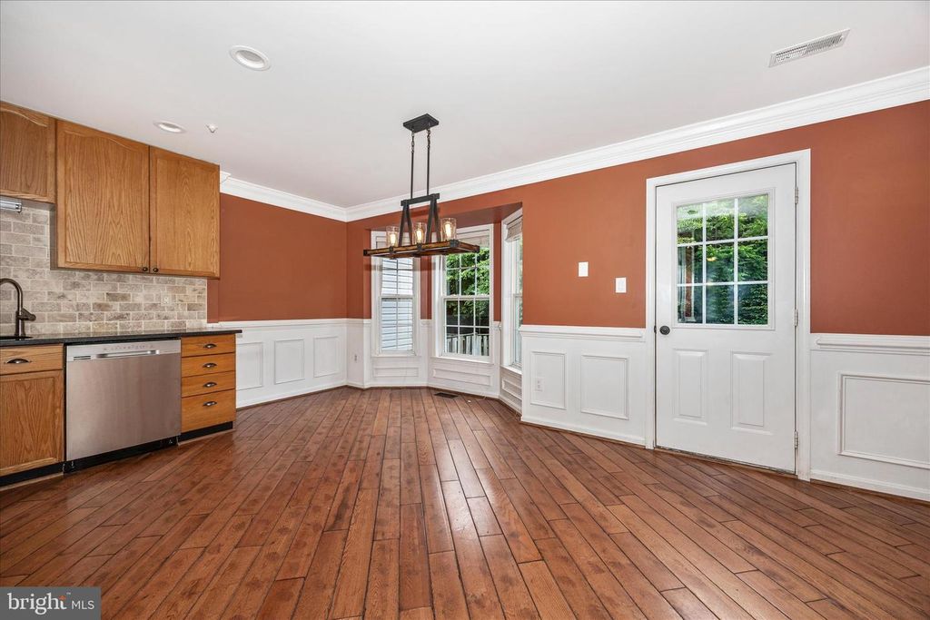 Image 12 of property listing at 211 MOSER CIR, Thurmont, MD 21788
