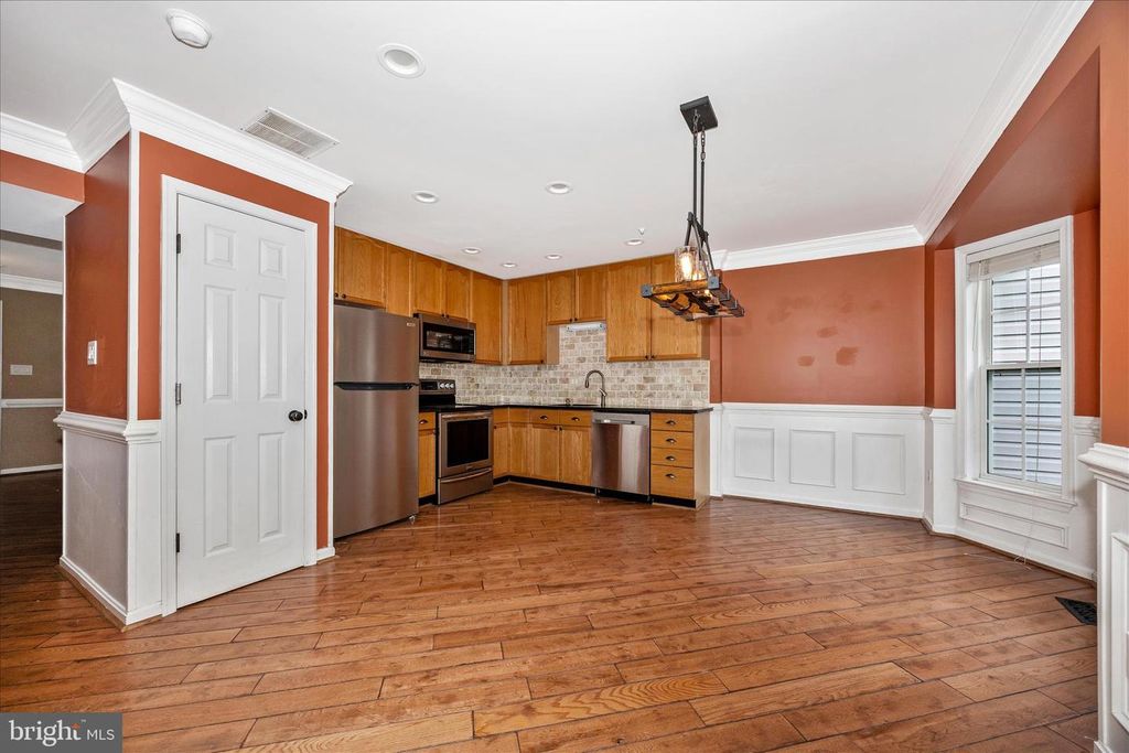 Image 14 of property listing at 211 MOSER CIR, Thurmont, MD 21788