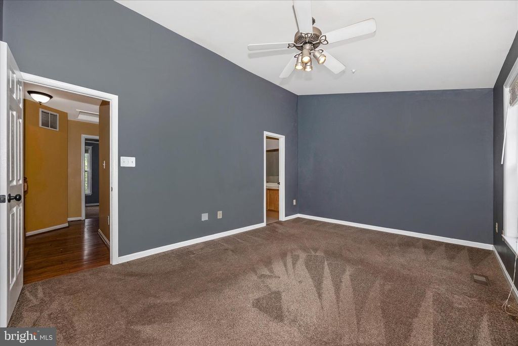 Image 24 of property listing at 211 MOSER CIR, Thurmont, MD 21788