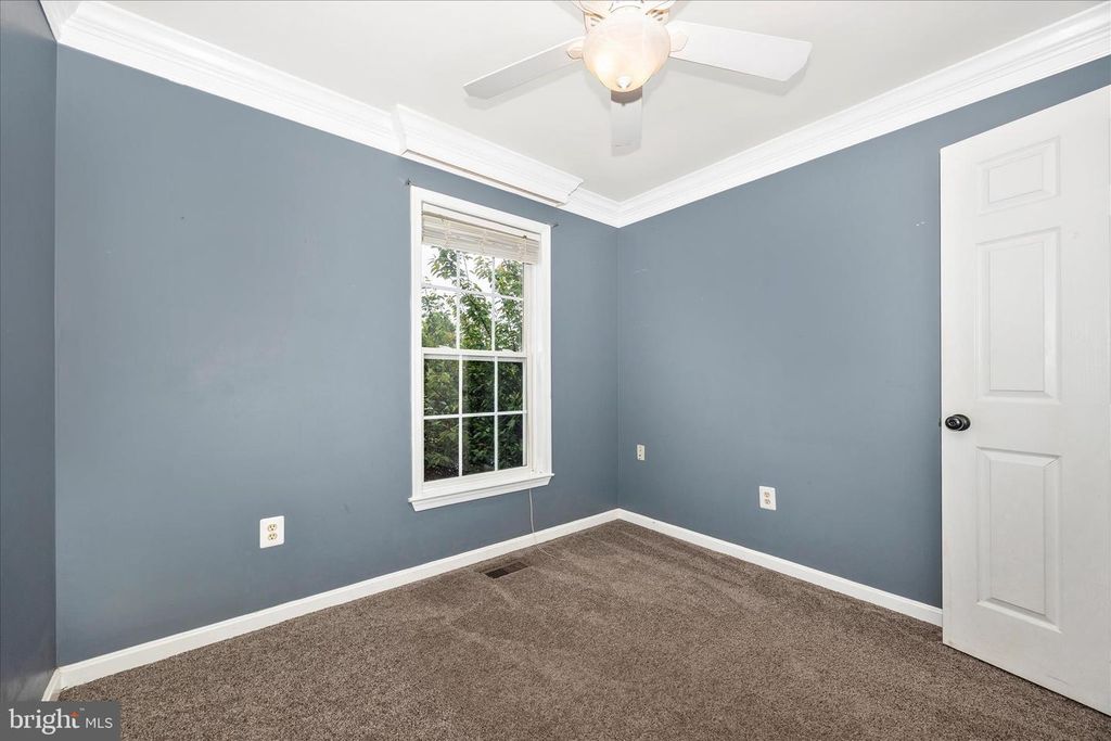 Image 29 of property listing at 211 MOSER CIR, Thurmont, MD 21788