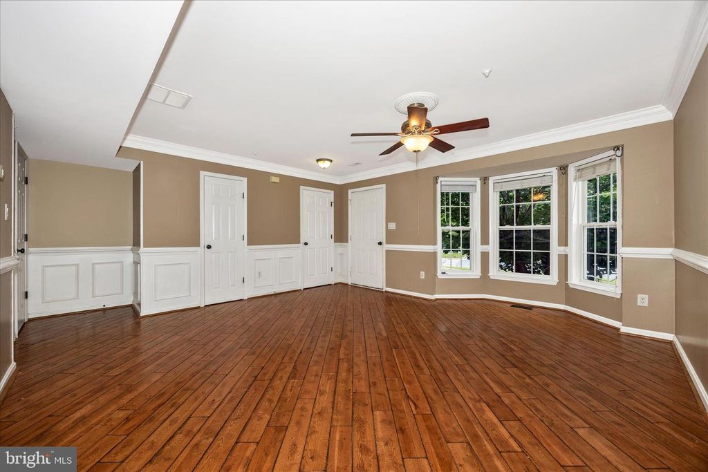 Image 5 of property listing at 211 MOSER CIR, Thurmont, MD 21788