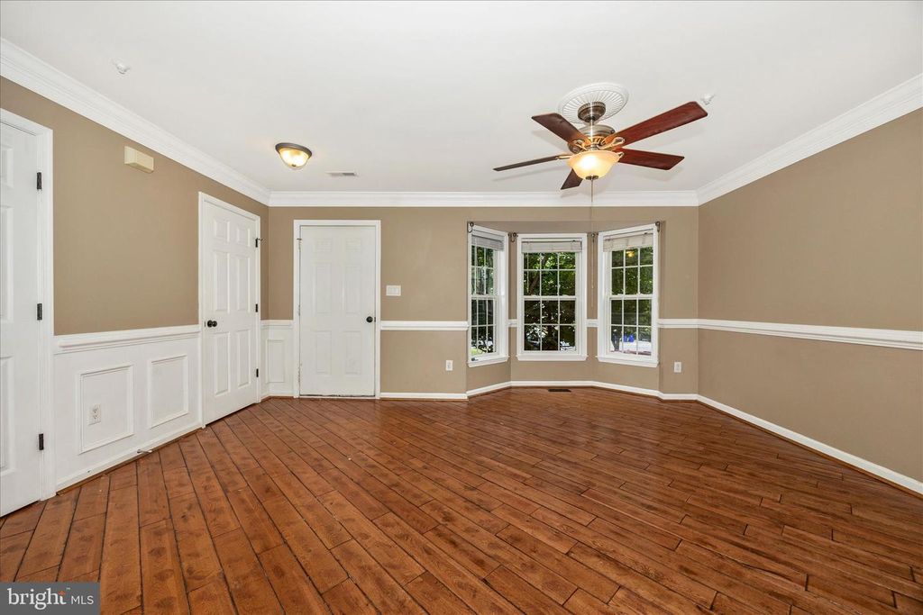 Image 7 of property listing at 211 MOSER CIR, Thurmont, MD 21788