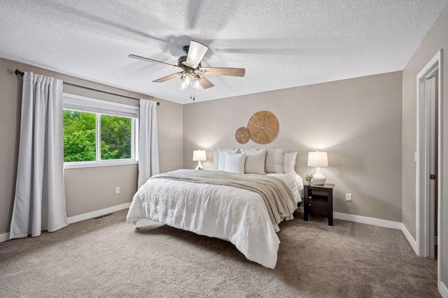 9004 Sawgrass Glen, Maple Grove, MN 55311