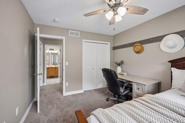 9004 Sawgrass Glen, Maple Grove, MN 55311