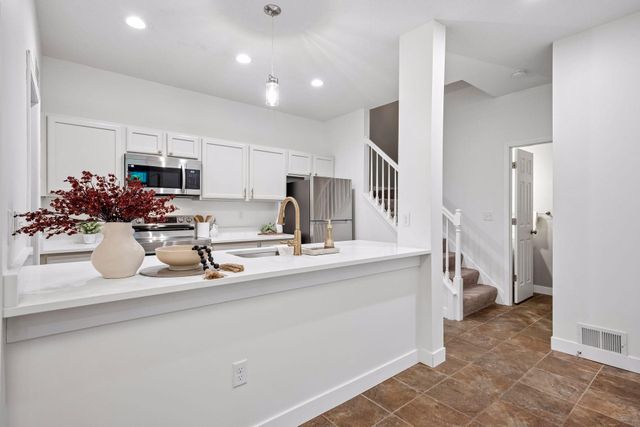 9004 Sawgrass Glen, Maple Grove, MN 55311