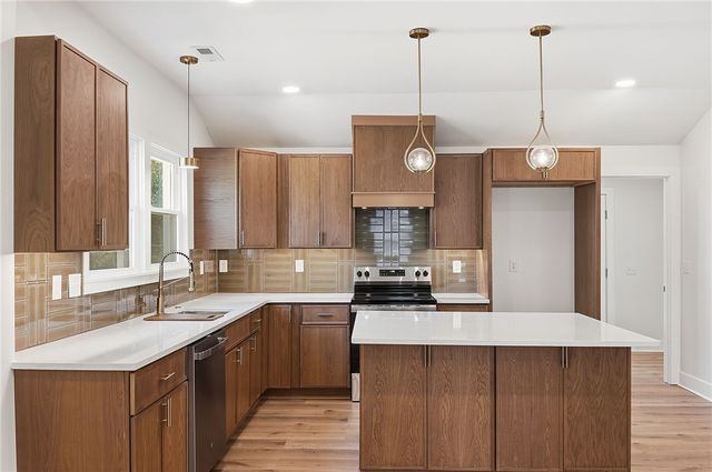 207 South 7th Street, Easley, SC 29640
