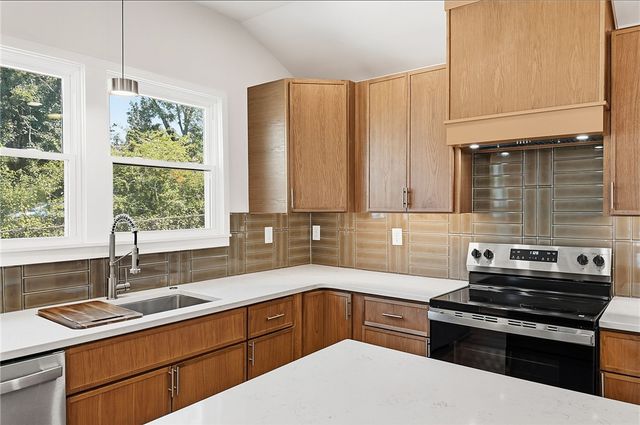 207 South 7th Street, Easley, SC 29640