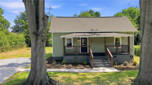 207 South 7th Street, Easley, SC 29640