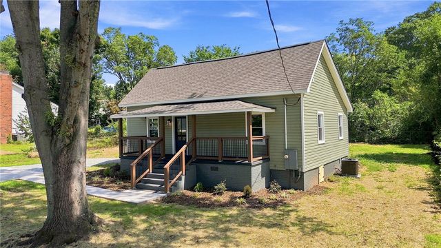 207 South 7th Street, Easley, SC 29640