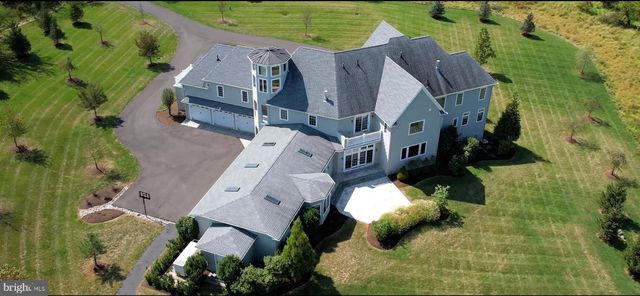 3 TINES FIELD PATH, Newtown, PA 18940