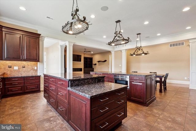 3 TINES FIELD PATH, Newtown, PA 18940