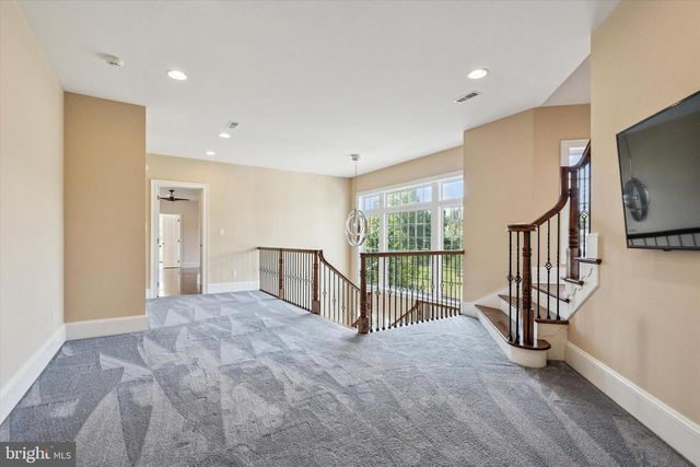 3 TINES FIELD PATH, Newtown, PA 18940