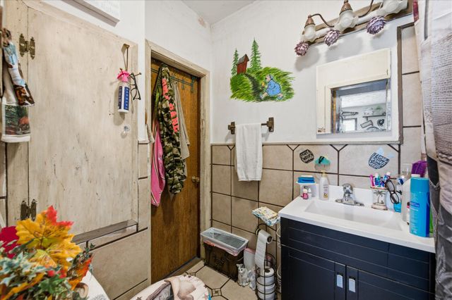 433 6th Avenue SW, Cambridge, MN 55008