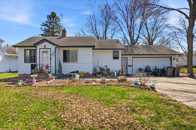 433 6th Avenue SW, Cambridge, MN 55008