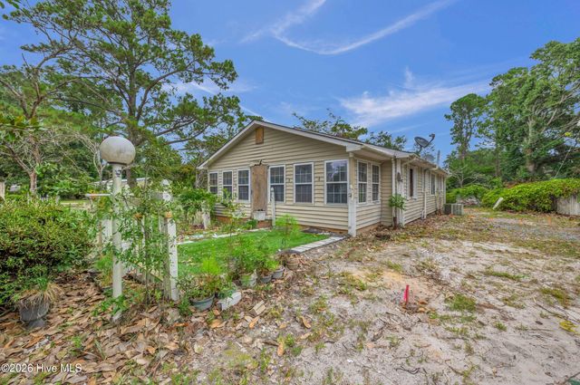 100 Williams Love Grove Ch Road, Hampstead, NC 28443