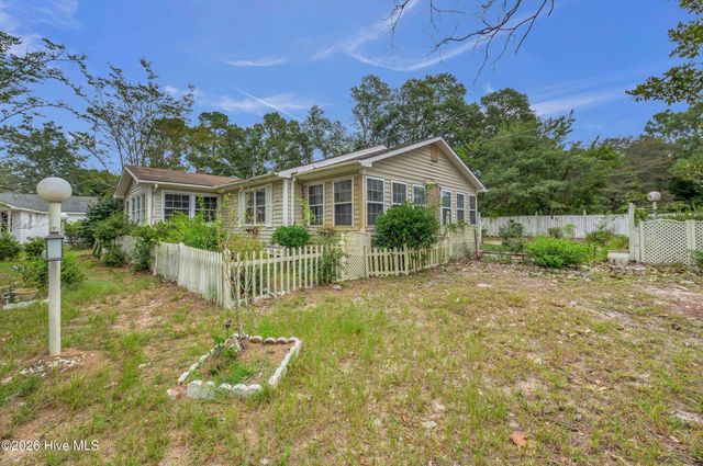 100 Williams Love Grove Ch Road, Hampstead, NC 28443