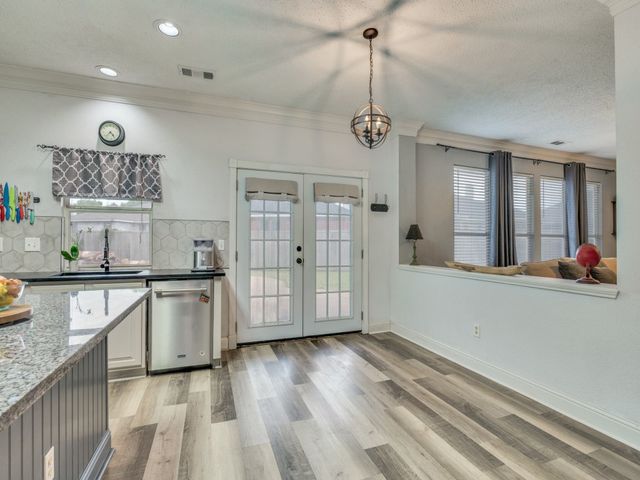 13628 Cherokee Ranch Road, Fort Worth, TX 76262