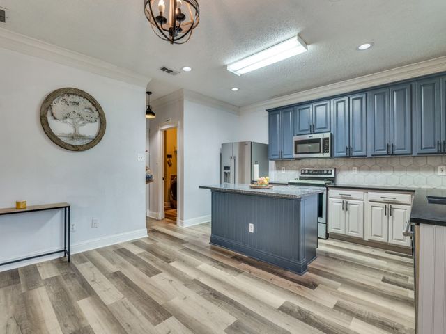 13628 Cherokee Ranch Road, Fort Worth, TX 76262