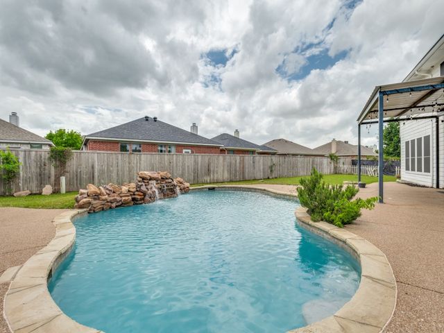 13628 Cherokee Ranch Road, Fort Worth, TX 76262