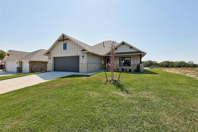 1204 Azalea Farms Road, Noble, OK 73068