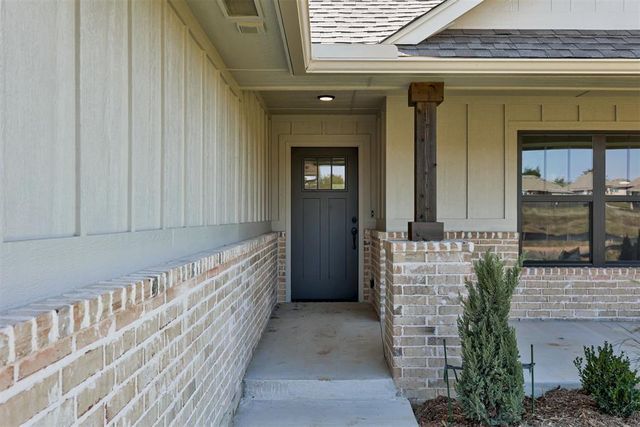 1204 Azalea Farms Road, Noble, OK 73068