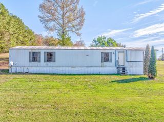 90 Fashion Lane, Chatsworth, GA 30705