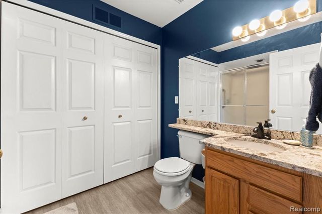 28673 Bayberry Court 11, Livonia, MI 48154