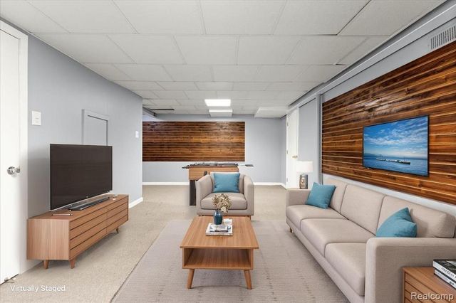 28673 Bayberry Court 11, Livonia, MI 48154