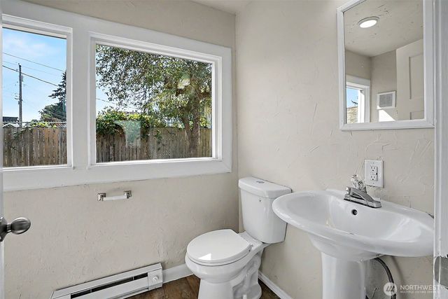 3585 E Spokane Street, Tacoma, WA 98404