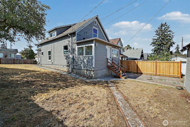 3585 E Spokane Street, Tacoma, WA 98404