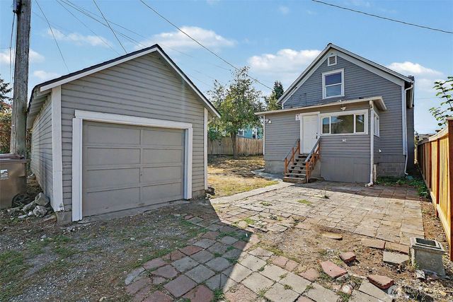 3585 E Spokane Street, Tacoma, WA 98404