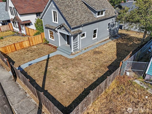 3585 E Spokane Street, Tacoma, WA 98404