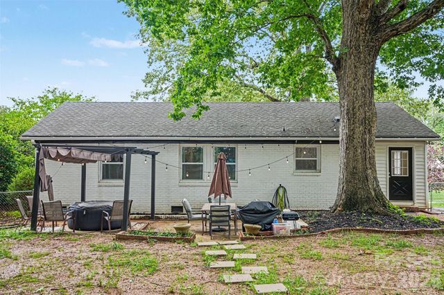 6345 Montpelier Road, Charlotte, NC 28210