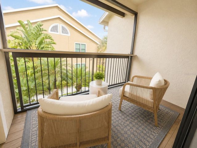 4002 CROCKERS LAKE BOULEVARD 27, Sarasota, FL 34238
