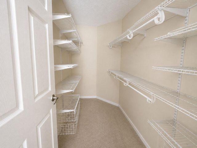 4002 CROCKERS LAKE BOULEVARD 27, Sarasota, FL 34238