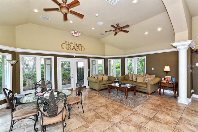 4002 CROCKERS LAKE BOULEVARD 27, Sarasota, FL 34238