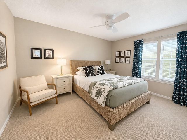 4002 CROCKERS LAKE BOULEVARD 27, Sarasota, FL 34238