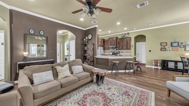 197 Savannah Drive, Weatherford, TX 76087