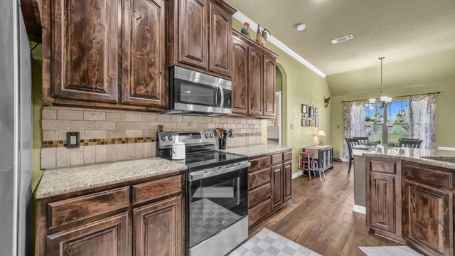197 Savannah Drive, Weatherford, TX 76087