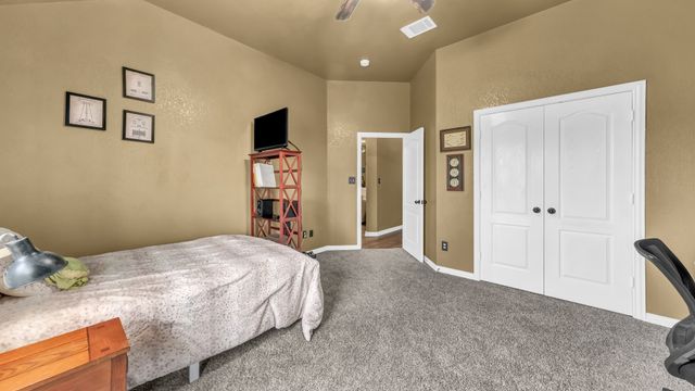 197 Savannah Drive, Weatherford, TX 76087