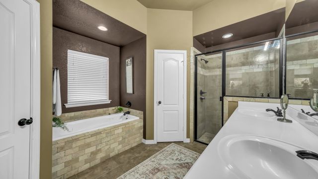 197 Savannah Drive, Weatherford, TX 76087