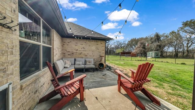 197 Savannah Drive, Weatherford, TX 76087