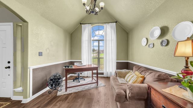 197 Savannah Drive, Weatherford, TX 76087