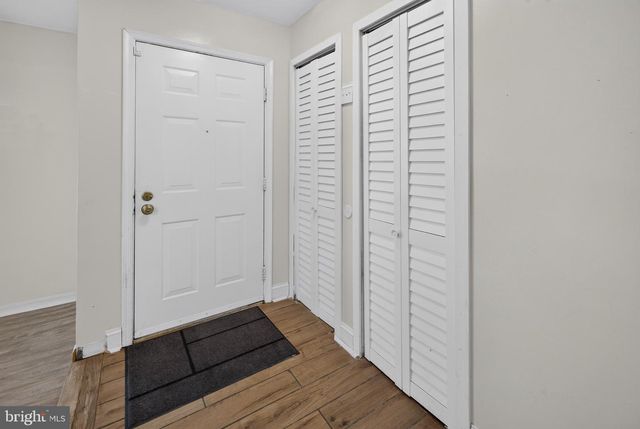12585 KEMPSTON LN, Woodbridge, VA 22192