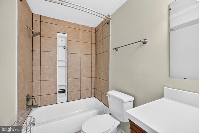12585 KEMPSTON LN, Woodbridge, VA 22192