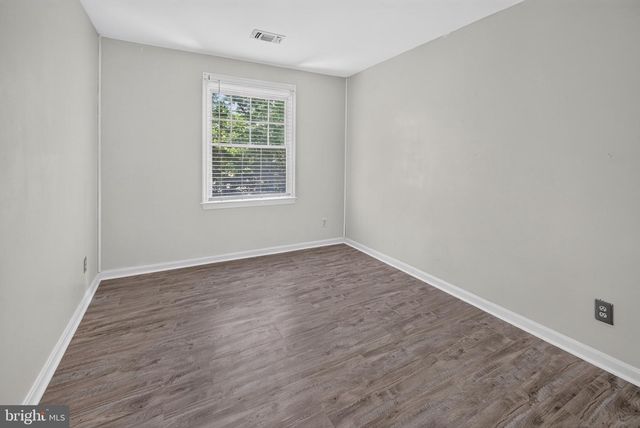12585 KEMPSTON LN, Woodbridge, VA 22192