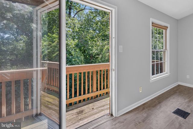 12585 KEMPSTON LN, Woodbridge, VA 22192