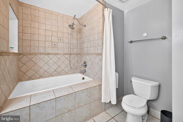 12585 KEMPSTON LN, Woodbridge, VA 22192