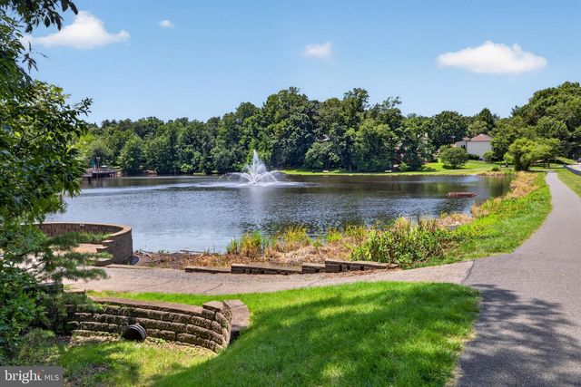 12585 KEMPSTON LN, Woodbridge, VA 22192